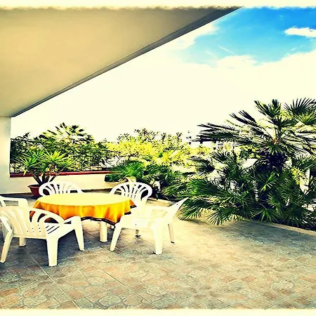 Apartment Baia Verde *